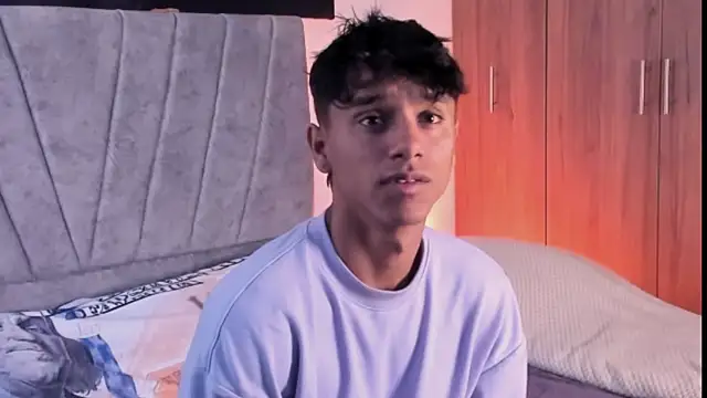 ZYZZ1312 online show from October 10, 4:39 pm