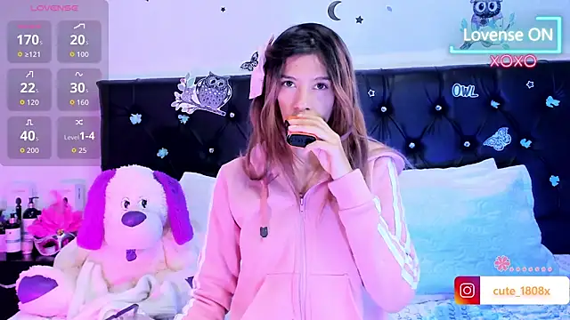 Sofiia cute  online show from April 1, 6:03 am