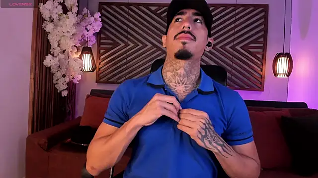 Donovan Desmond online show from February 26, 12:20 am