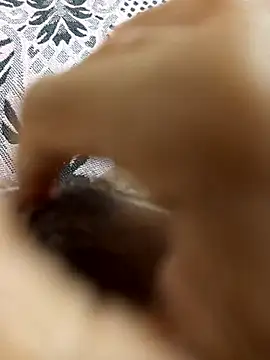 Snapshot of hendy692 chatting on November 8, 2:01 am hendy692 online show from November 8, 2:01 am