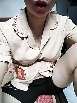 Snapshot of Mie_rose chatting on September 12, 2:33 am Mie rose online show from September 12, 2:33 am