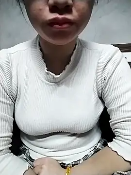 Mie rose online show from February 10, 1:04 pm