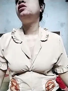 Mie rose online show from March 18, 2:20 pm