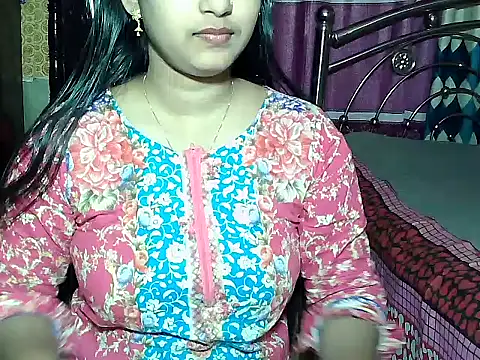 Snapshot of Hot-Hot chatting on February 2, 4:49 pm Hot-Hot online show from February 2, 4:49 pm