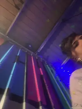 Snapshot of intoxicated13 chatting on April 13, 9:15 am intoxicated13 online show from April 13, 9:15 am