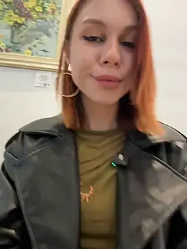 Snapshot of RosieSecret chatting on May 4, 8:10 am RosieSecret online show from May 4, 8:10 am