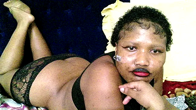 BUNNYCHOWX28 online show from April 21, 1:42 am