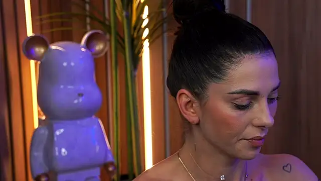 EllyLynn online show from April 20, 7:26 pm