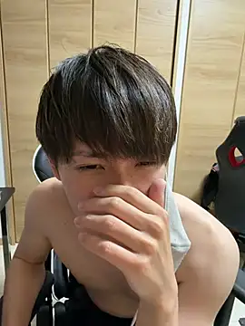 jiji9253 online show from April 11, 1:15 pm