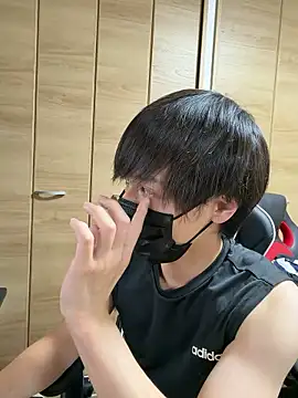Snapshot of jiji9253 chatting on May 21, 12:34 pm jiji9253 online show from May 21, 12:34 pm