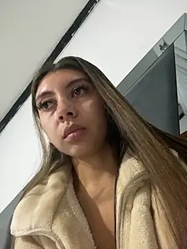 Sara-cooper2 online show from November 30, 1:15 pm