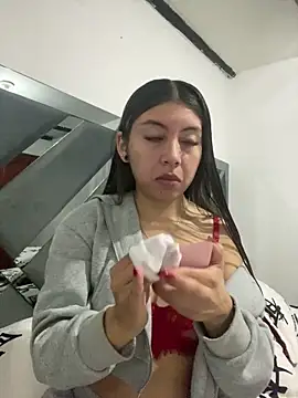 Sara-cooper2 online show from April 18, 1:15 pm