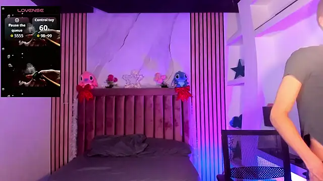 MathiasGreen  online show from December 21, 3:02 am