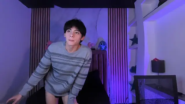 MathiasGreen  online show from January 14, 3:01 am