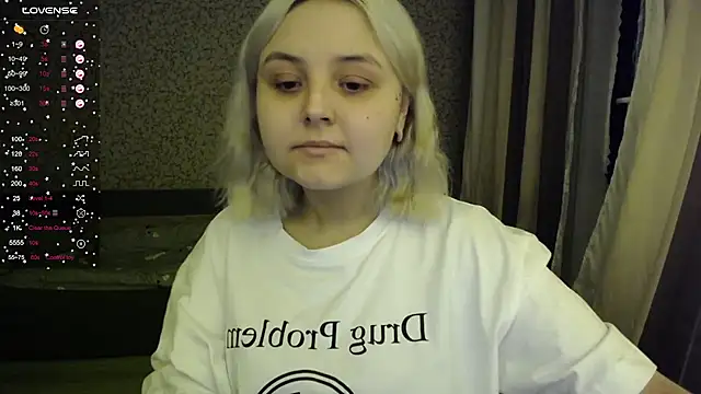 Snapshot of vendymories chatting on November 21, 1:48 am vendymories online show from November 21, 1:48 am