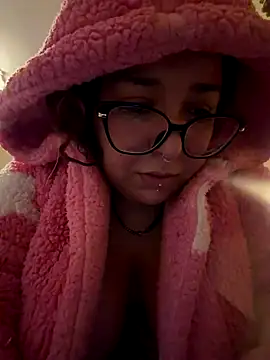 chiaretta loveit online show from November 21, 11:42 am