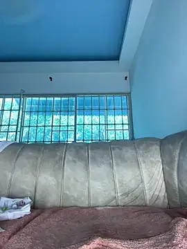 SophieD online show from April 7, 1:33 pm