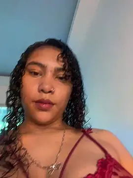 Snapshot of SophieD chatting on July 2, 12:55 pm SophieD online show from July 2, 12:55 pm