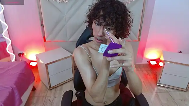 Chipi tay online show from December 4, 7:11 pm