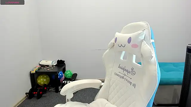 Snapshot of juliamurr_18 chatting on October 20, 1:28 am juliamurr 18 online show from October 20, 1:28 am