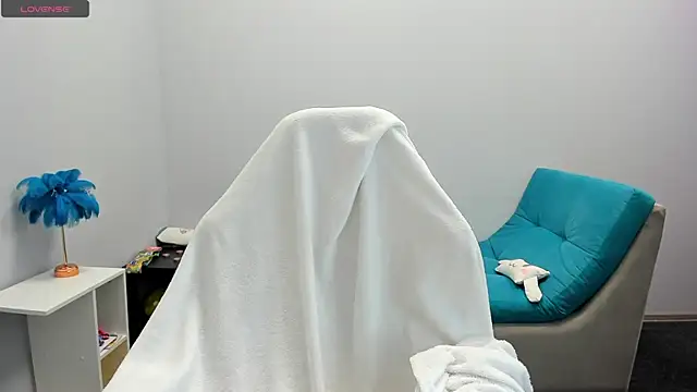 Snapshot of juliamurr_18 chatting on November 24, 2:00 am juliamurr 18 online show from November 24, 2:00 am