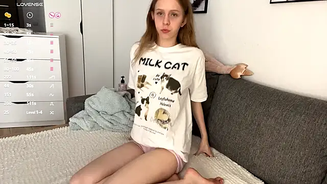 Naughtybaby11 online show from October 10, 8:46 am