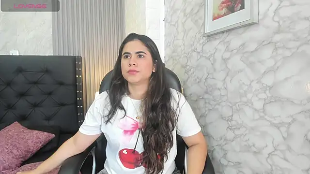 Snapshot of alicy__torres chatting on April 30, 12:33 pm alicy torres online show from April 30, 12:33 pm