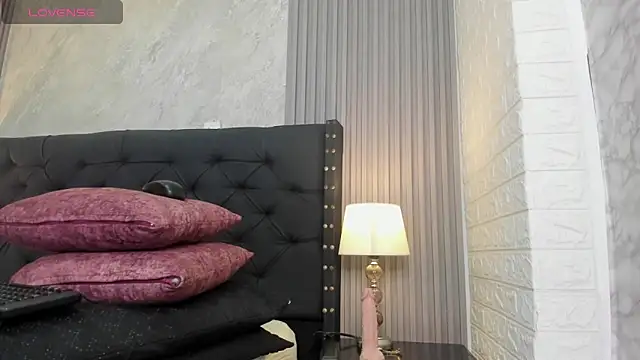 Snapshot of alicy__torres chatting on May 11, 4:04 pm alicy torres online show from May 11, 4:04 pm