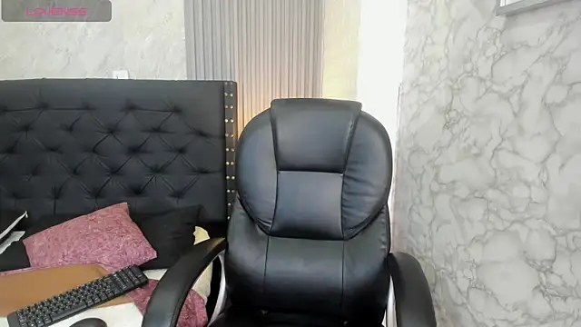 Snapshot of alicy__torres chatting on May 12, 12:13 pm alicy torres online show from May 12, 12:13 pm
