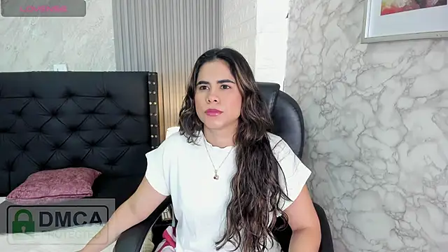 Snapshot of alicy__torres chatting on May 21, 12:12 pm alicy torres online show from May 21, 12:12 pm