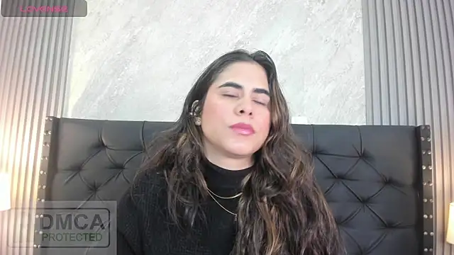 Snapshot of alicy__torres chatting on June 6, 12:10 pm alicy torres online show from June 6, 12:10 pm