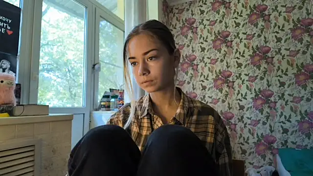 Snapshot of Witching_Moon chatting on September 9, 8:03 am Witching Moon online show from September 9, 8:03 am