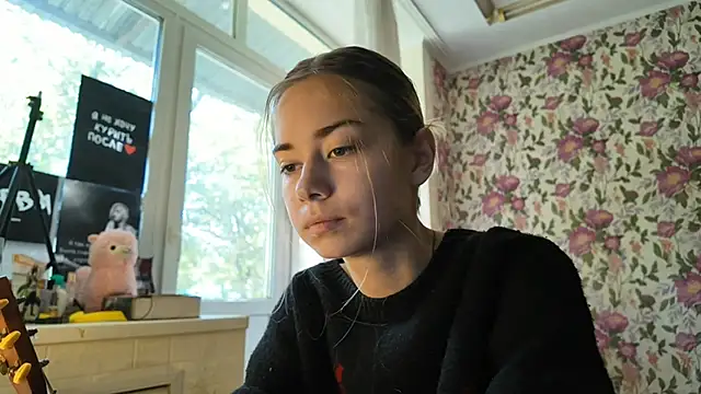 Snapshot of Witching_Moon chatting on September 11, 8:47 am Witching Moon online show from September 11, 8:47 am