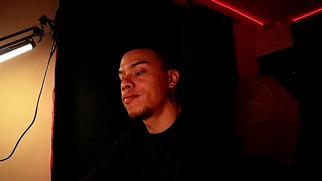 AlphaMasterXxx online show from October 9, 6:11 am