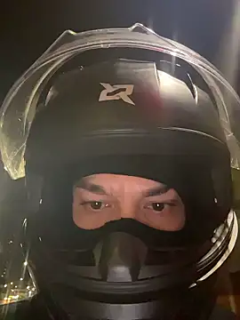 AlphaMasterXxx online show from January 18, 5:11 am