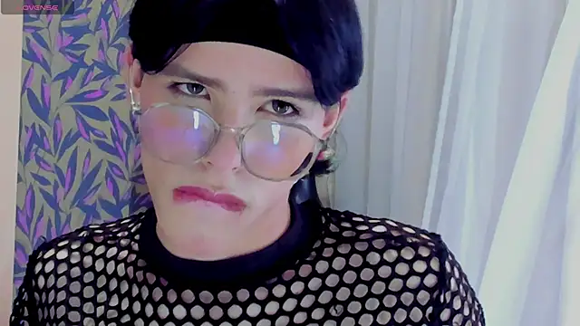 Snapshot of mysterius_boy chatting on September 10, 7:14 pm mysterius boy online show from September 10, 7:14 pm