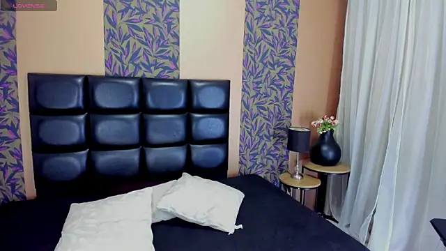 Snapshot of mysterius_boy chatting on September 11, 6:52 pm mysterius boy online show from September 11, 6:52 pm