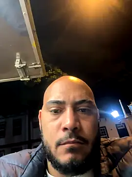 Snapshot of Morenocasado34liberal chatting on September 29, 1:11 am Morenocasado34liberal online show from September 29, 1:11 am