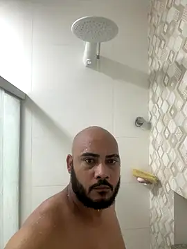 Snapshot of Morenocasado34liberal chatting on October 10, 11:59 pm Morenocasado34liberal online show from October 10, 11:59 pm