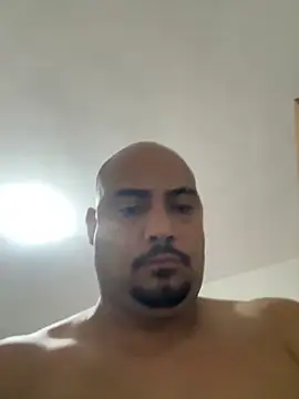 Snapshot of Morenocasado34liberal chatting on October 21, 9:15 pm Morenocasado34liberal online show from October 21, 9:15 pm