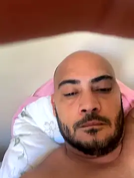 Snapshot of Morenocasado34liberal chatting on November 20, 6:40 pm Morenocasado34liberal online show from November 20, 6:40 pm