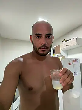 Snapshot of Morenocasado34liberal chatting on February 17, 7:42 pm Morenocasado34liberal online show from February 17, 7:42 pm