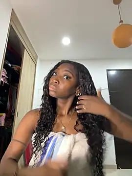 EmilyKisx online show from December 5, 10:24 am