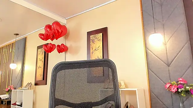 OliviGrace online show from December 17, 10:16 pm