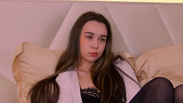 MiaMarlow online show from April 27, 2:09 am