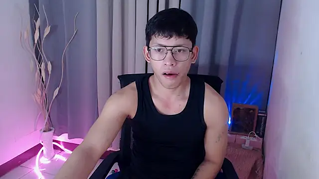 pinkcock froi2305 online show from April 8, 1:55 pm