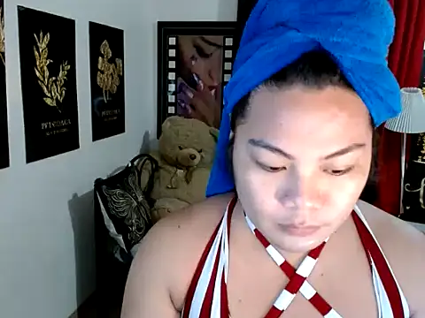 TSbrianaHugeCock online show from April 18, 1:59 pm