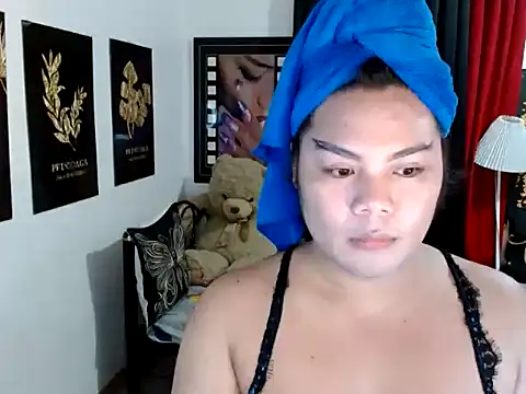 TSbrianaHugeCock online show from April 22, 2:51 pm