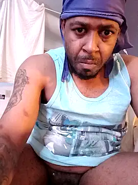 Snapshot of Nuttygmarley chatting on November 30, 10:08 am Nuttygmarley online show from November 30, 10:08 am