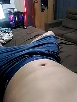 Snapshot of o-theus chatting on November 26, 1:28 am o-theus online show from November 26, 1:28 am